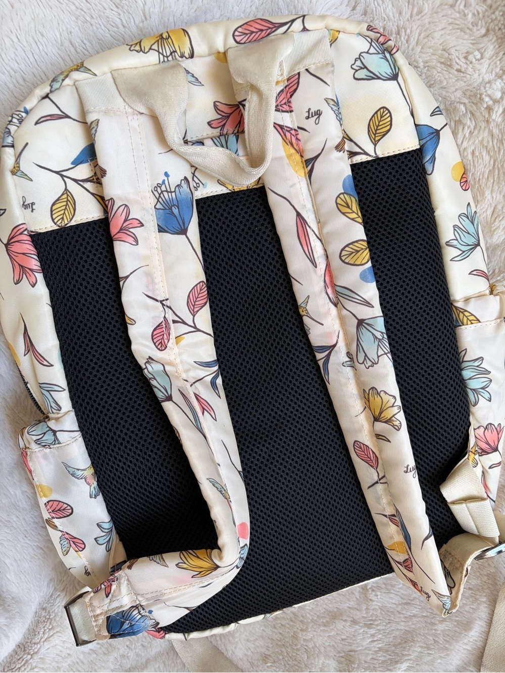 GUC Lug Roadster Backpack - Hummingbird Floral **see photos, read description** - Picture 8 of 9